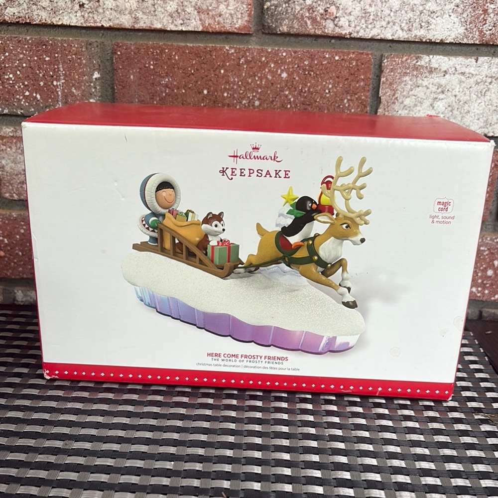 Hallmark Keepsake Here Comes Frosty Friends